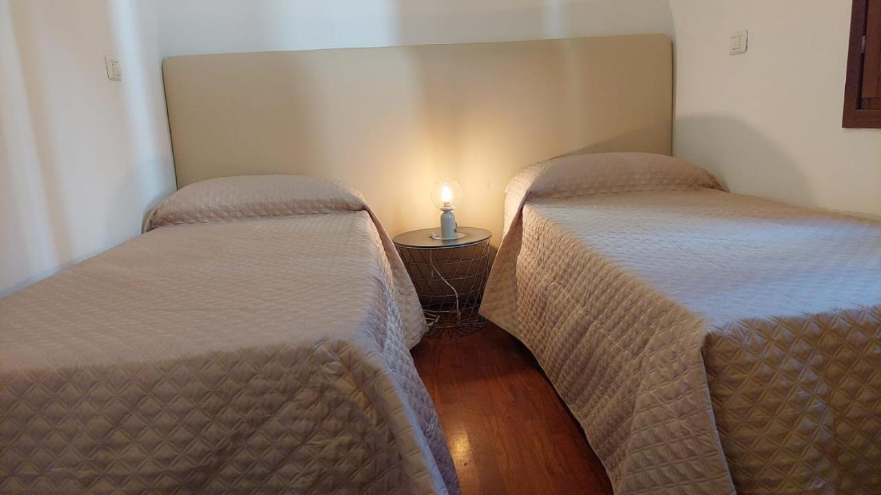 Casa Vacanze I Leoni Empoli Zewnętrze zdjęcie